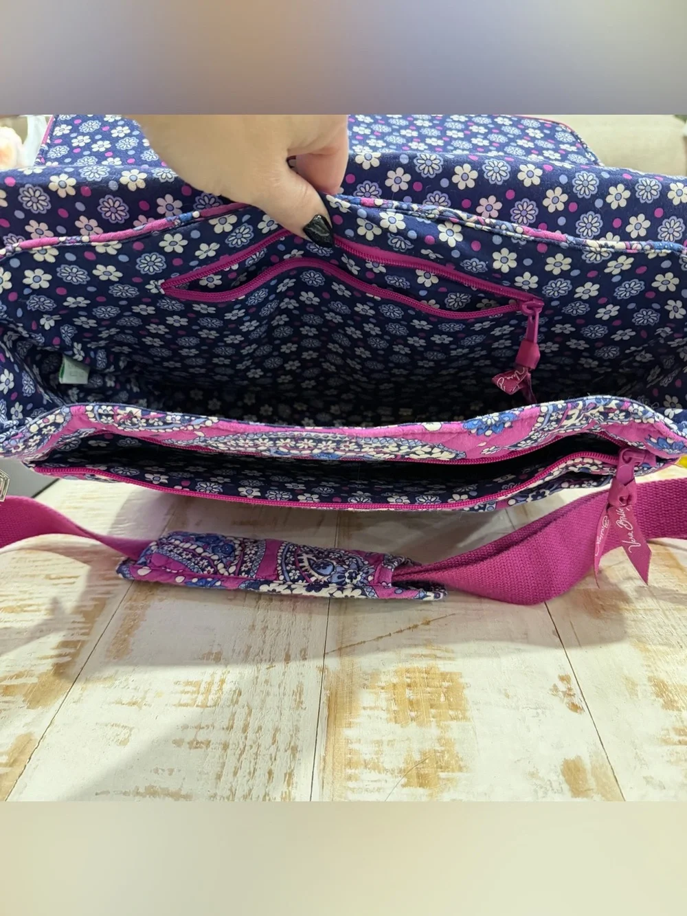 Vera Bradley Magenta Paisley Boysenberry Quilted Laptop vintage Retired